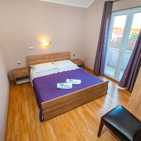 Apartment Adrian Biograd Na Moru Exterior photo