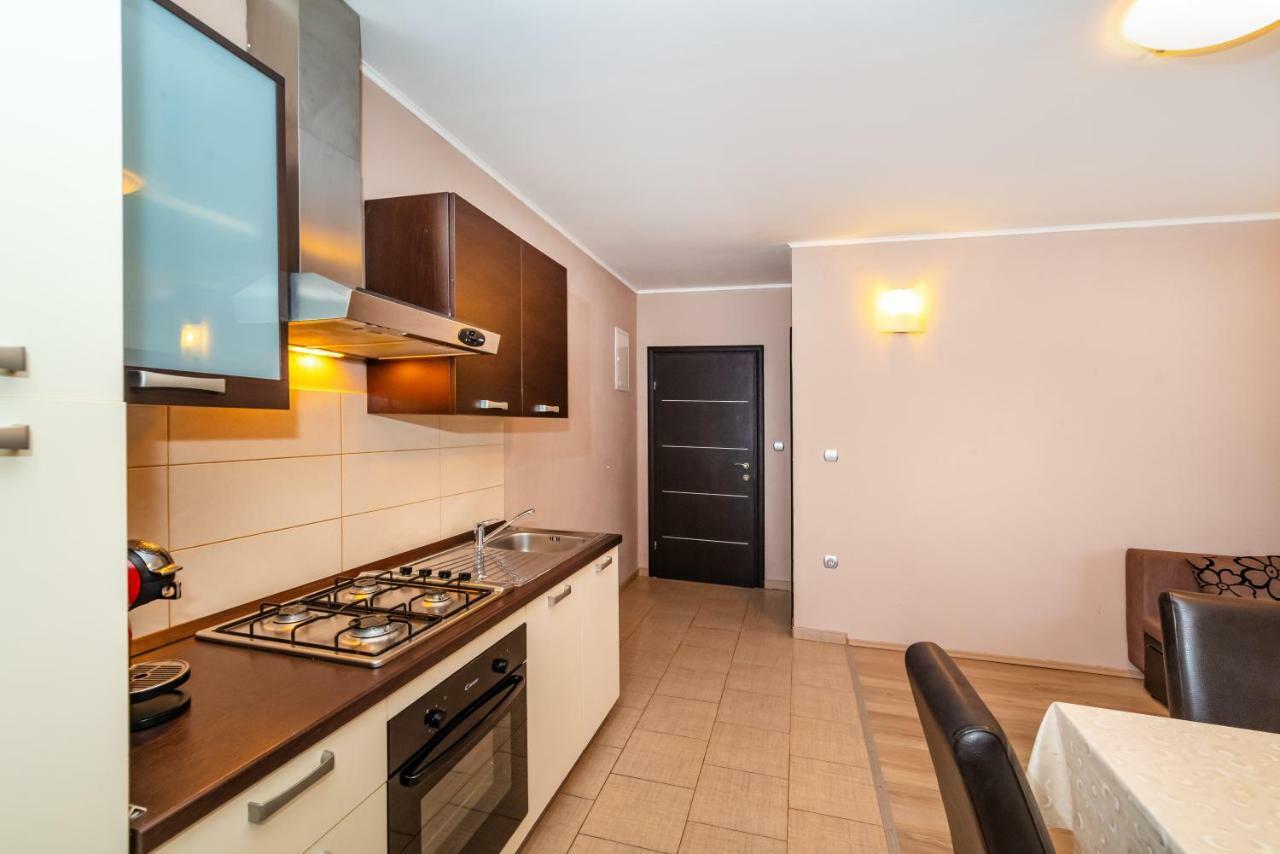 Apartment Adrian Biograd Na Moru Exterior photo