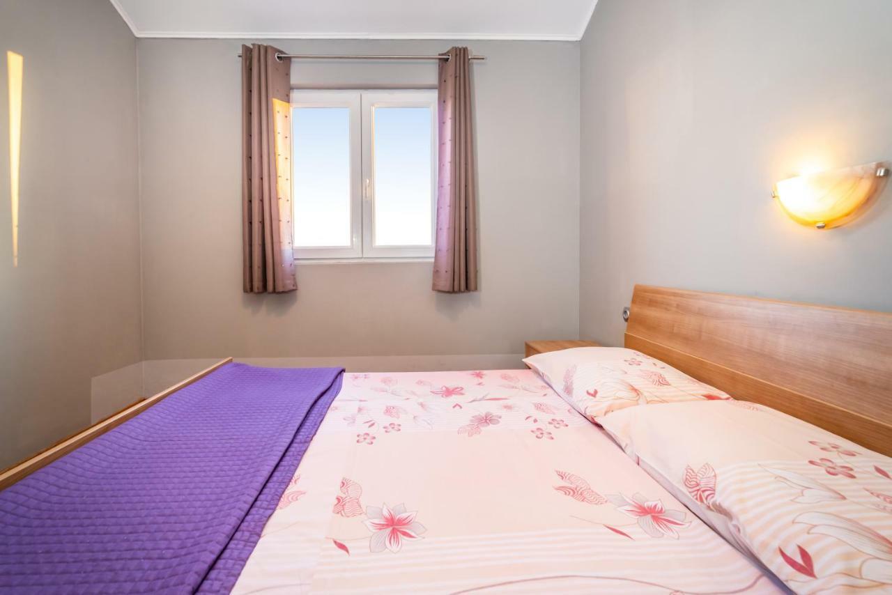 Apartment Adrian Biograd Na Moru Exterior photo